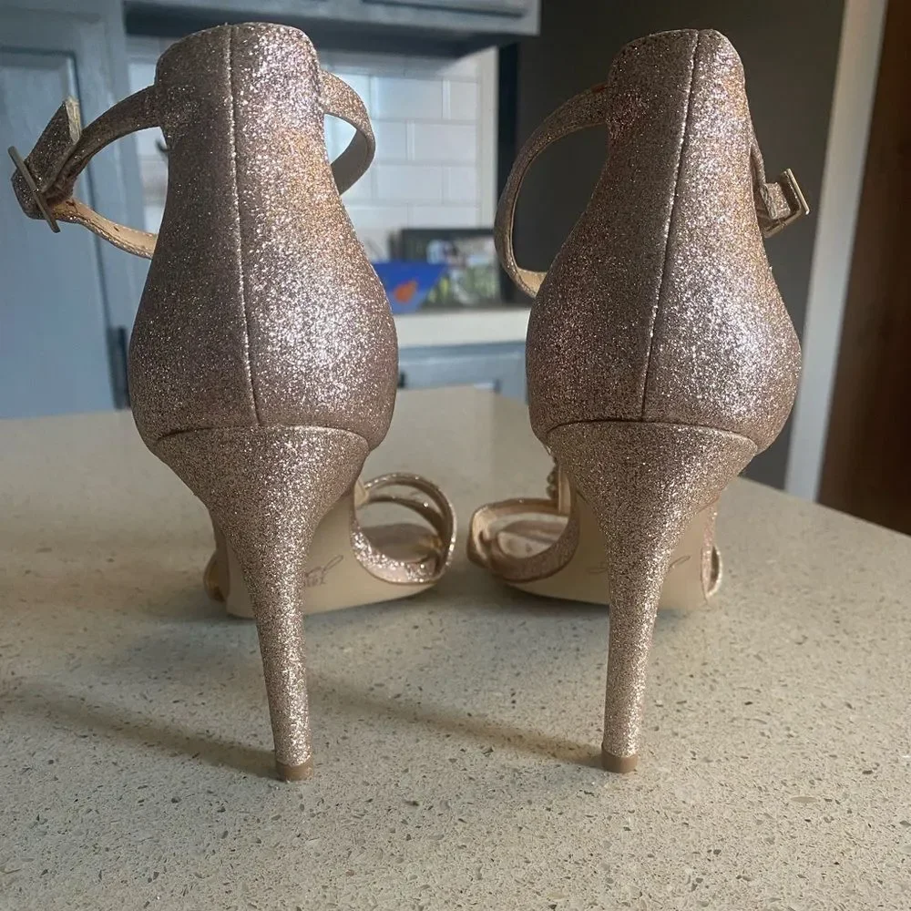 Women’s heels by Jewel Badgeley Mishka, NWOT